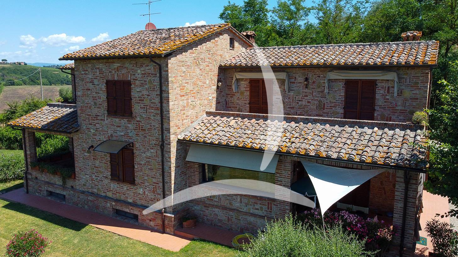 Qlistings - 4 Bedrooms - Farmhouse - Toscana - For Sale - A1190RC42583 Property Image