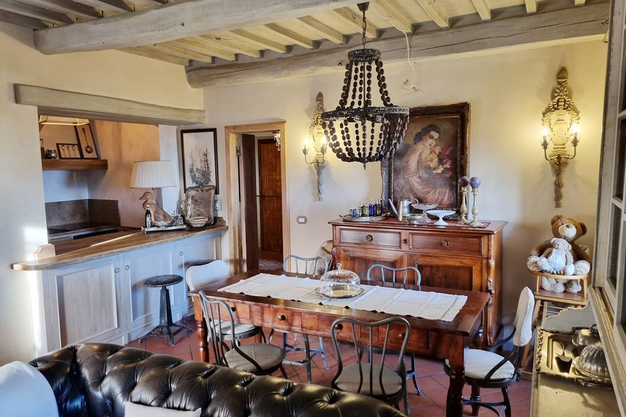 Qlistings - 2 Bedrooms - Flat - For Sale - A1190RA13894 Property Image