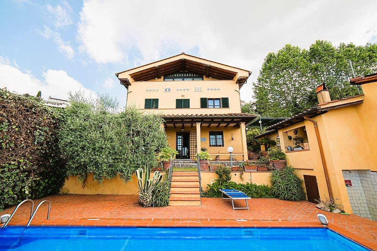 3 Bedrooms - Villa - Tuscany - For Sale - A11...