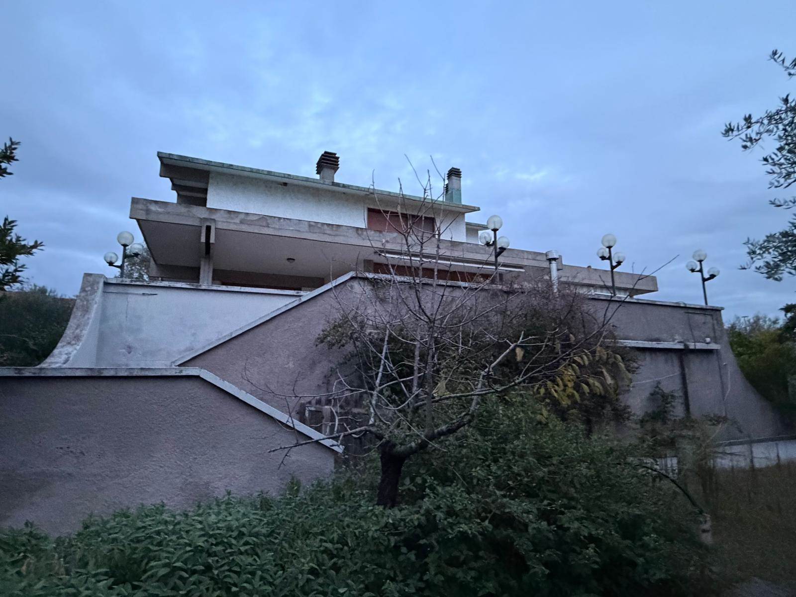 property_image