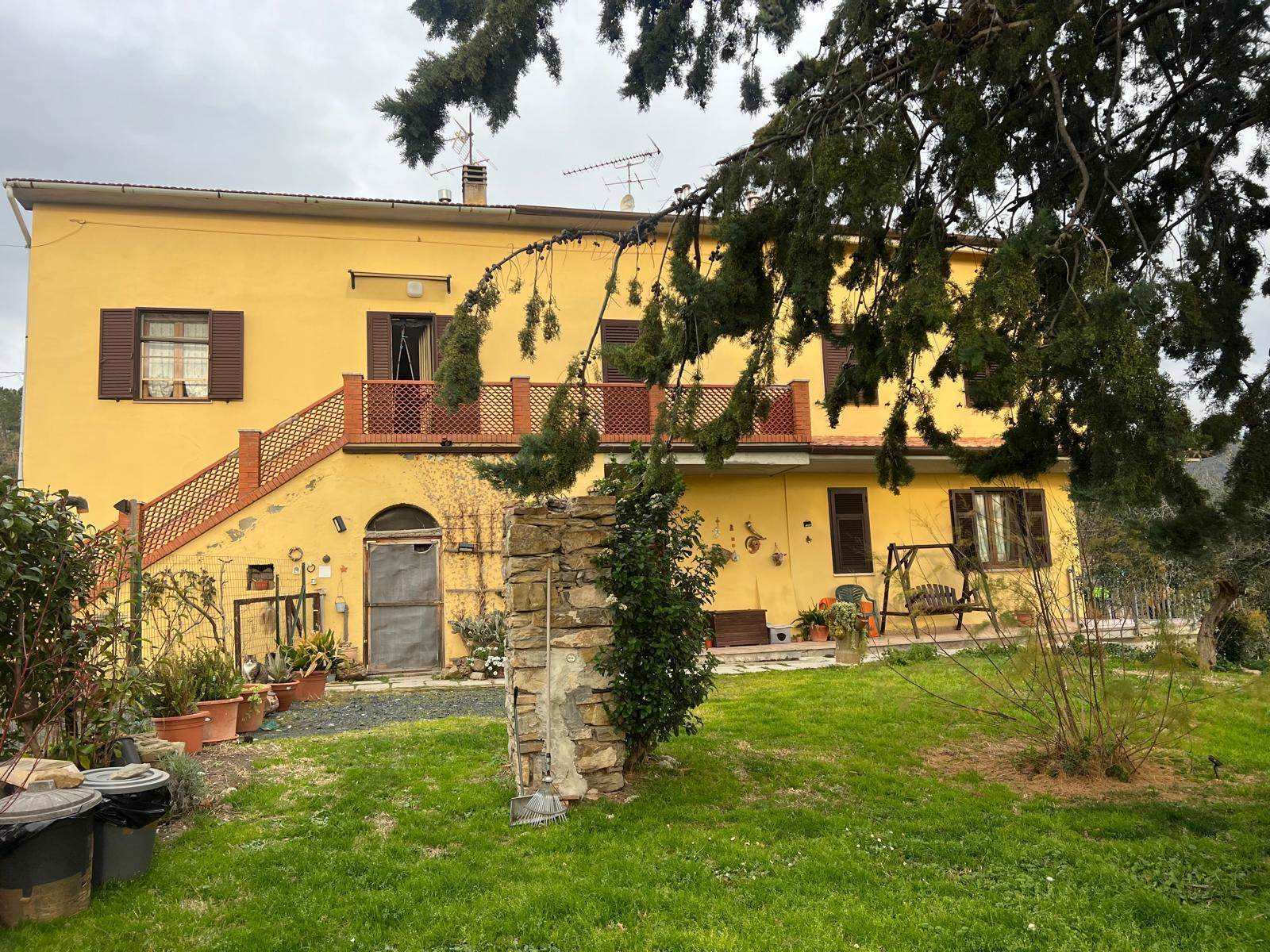 3 Bedrooms - Farmhouse - Tuscany - For Sale -...