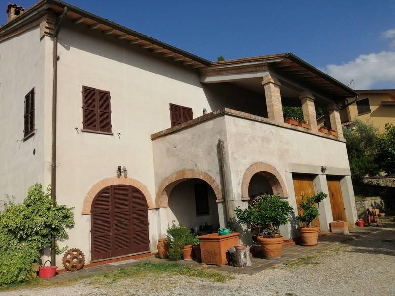 In Vendita: Villetta Panoramica in Zona Residenziale di Trequanda, Toscana