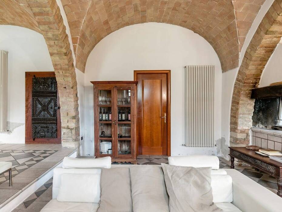 Historic Villa for Sale in Montecatini Val di Cecina, Tuscany Toscana